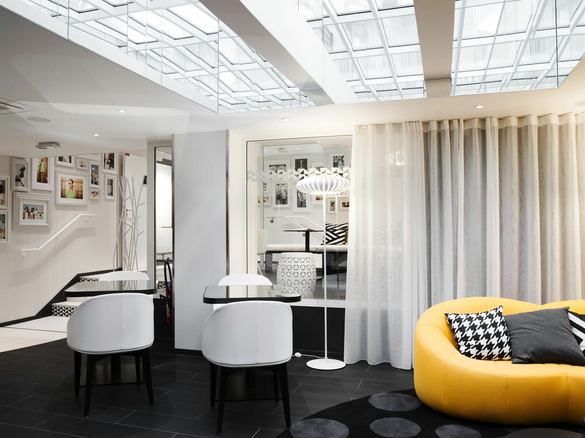 Hotel Ekta Champs Elysees Paříž Exteriér fotografie